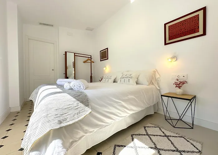 Villa Clavero Six Premium Apt