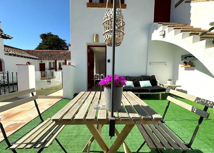 Villa Clavero Six Premium Apt
